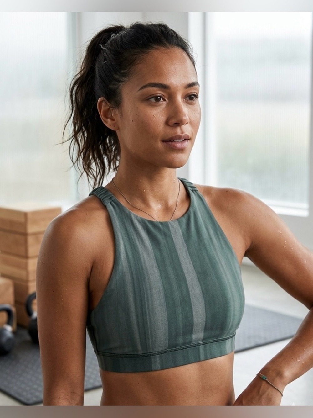 Lululemon Energy sport bra High Neck Long Line - Size 6 - Dark Forest Shibori